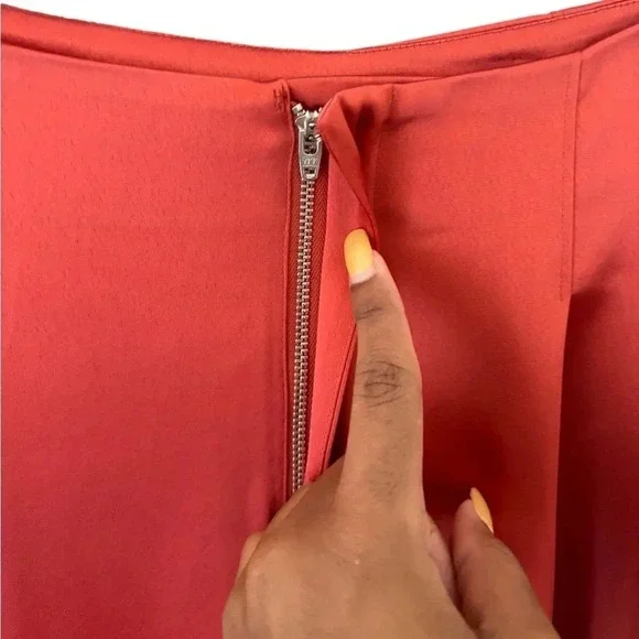 Cinq a Sept 5a7 SATIN RUTHY PANT Pleated Front Zip Closure Straight leg Size 4 - Picture 7 of 16